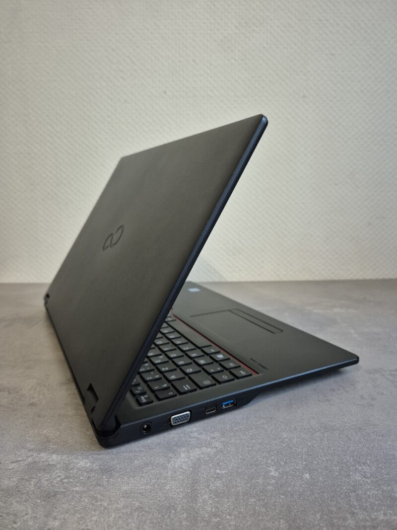 FUJITSU E558 | Core i5 8250u | 16Gb RAM | SSD | Garantie 6 MOIS – Image 6